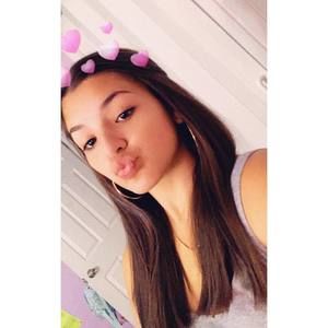 Meet your Posher, Claudia